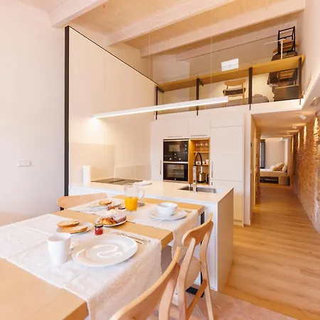 Bravissimo Ballesteries Penthouse, Monthly
