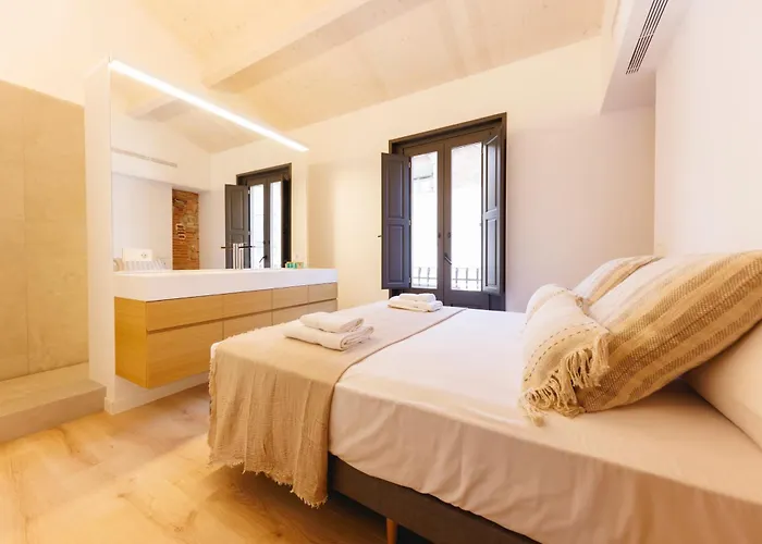 דירה Bravissimo Ballesteries Penthouse, Monthly ז'ירונה