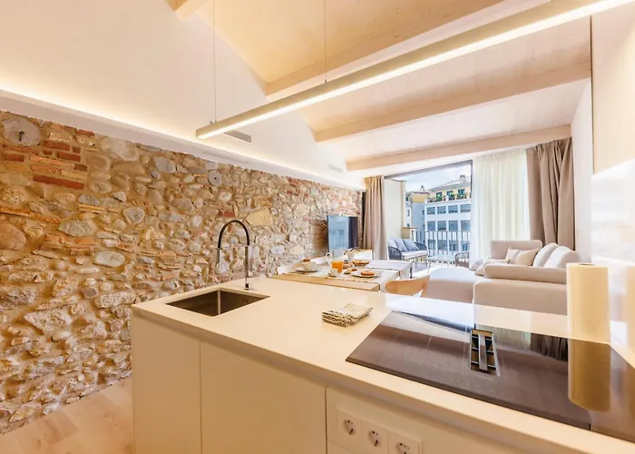 Bravissimo Ballesteries Penthouse, Monthly דירה ז'ירונה