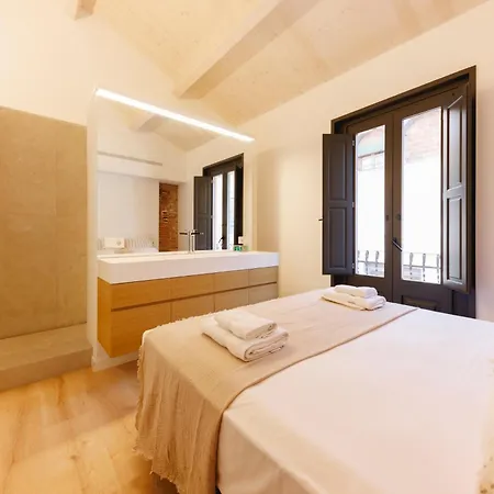 Bravissimo Ballesteries Penthouse, Monthly アパート *